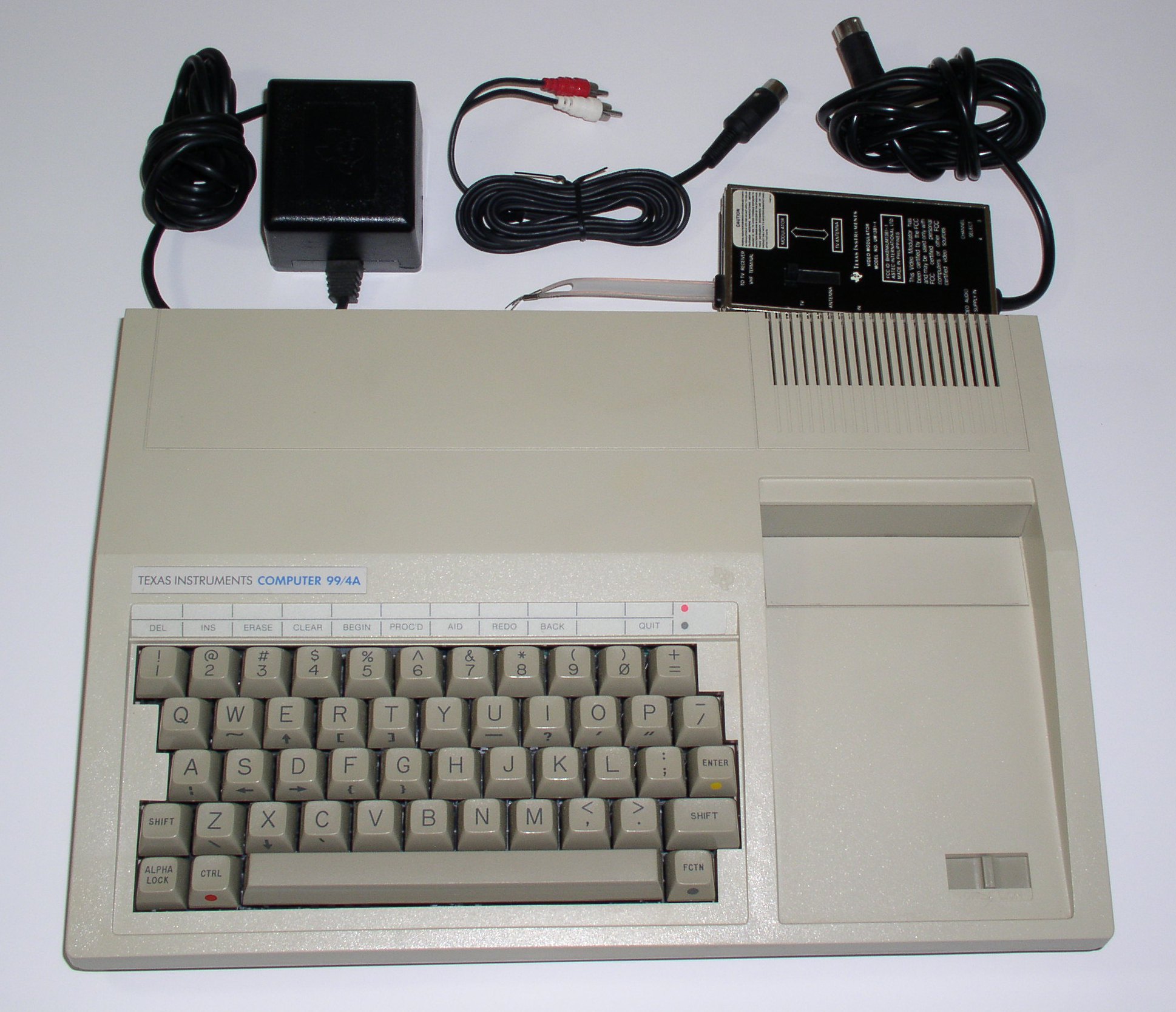 Texas Instruments TI-99/4A 2.2
